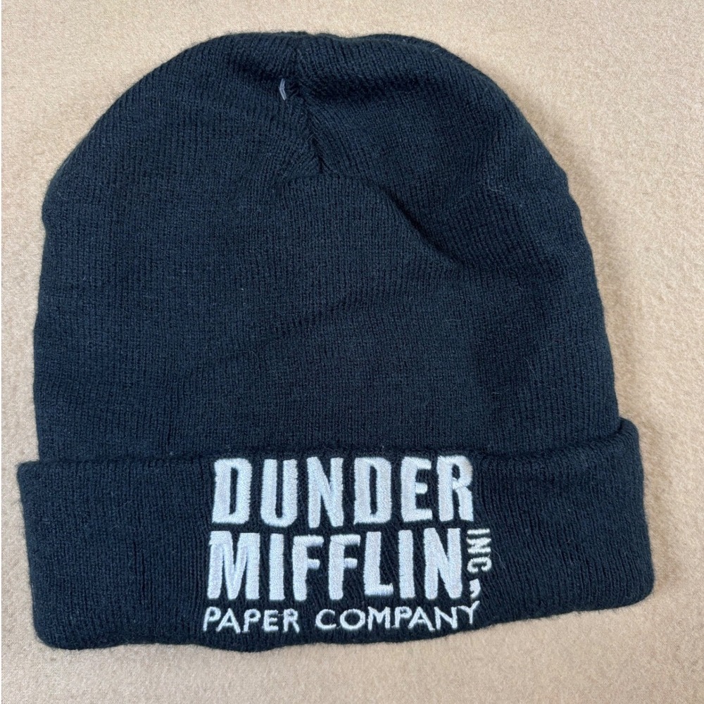 The Office Dunder Mifflin NWOT Black Knit Cuffed Beanie Hat NBC RN109028